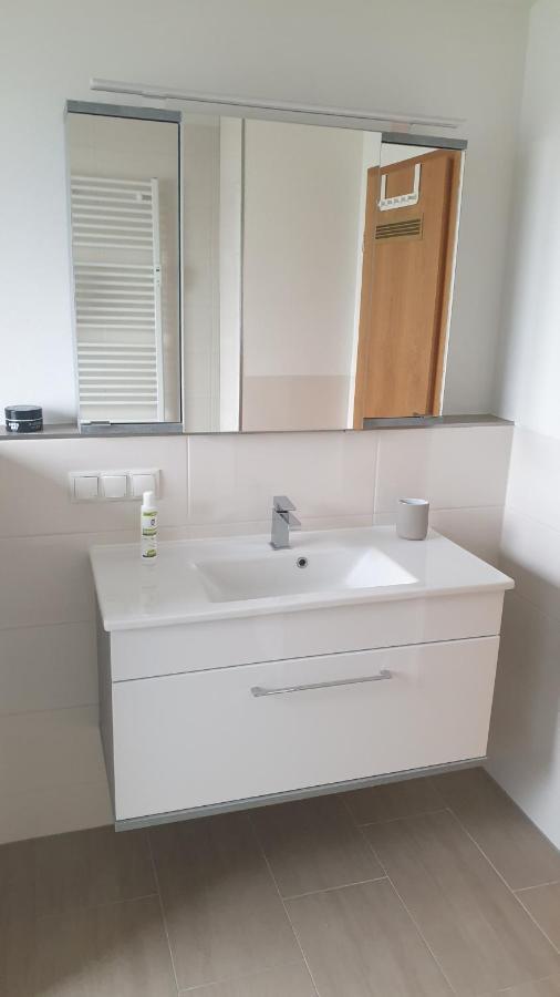 Boardingappartement Windeckblick, Ruhige, Zentrale Lage Mit Grossem Suedbalkon บึล ภายนอก รูปภาพ