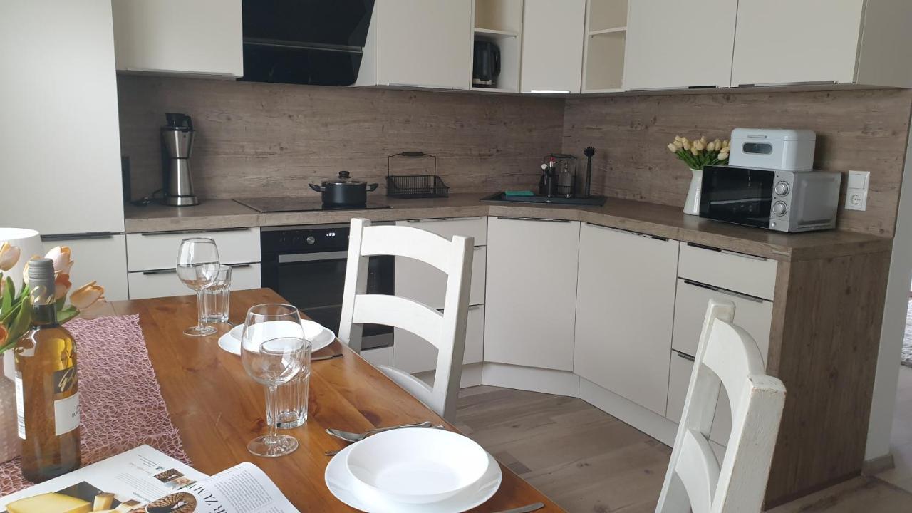 Boardingappartement Windeckblick, Ruhige, Zentrale Lage Mit Grossem Suedbalkon บึล ภายนอก รูปภาพ