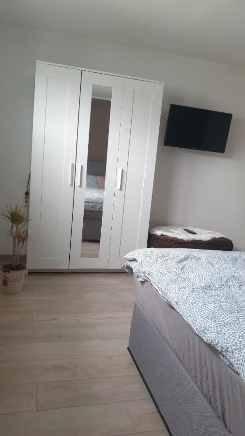 Boardingappartement Windeckblick, Ruhige, Zentrale Lage Mit Grossem Suedbalkon บึล ภายนอก รูปภาพ
