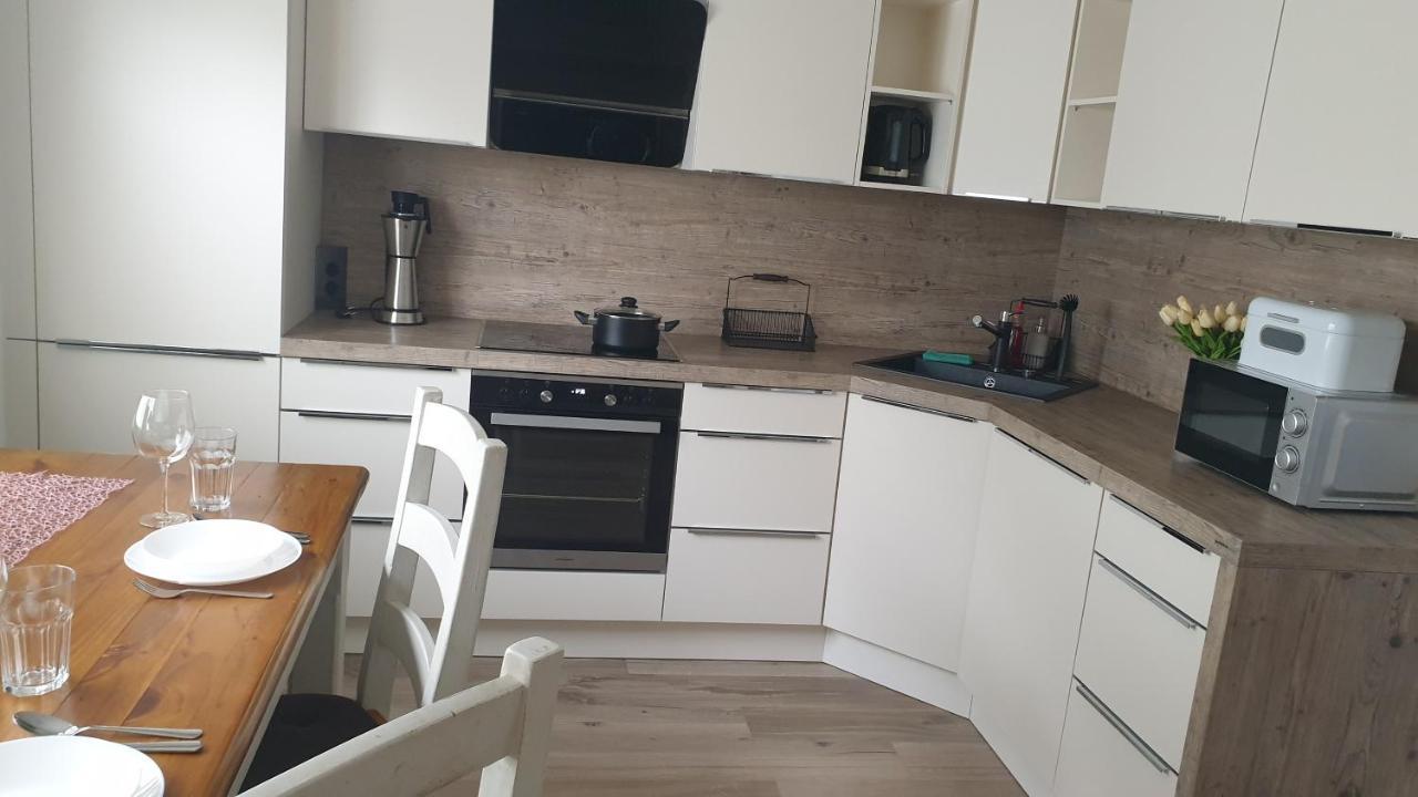 Boardingappartement Windeckblick, Ruhige, Zentrale Lage Mit Grossem Suedbalkon บึล ภายนอก รูปภาพ