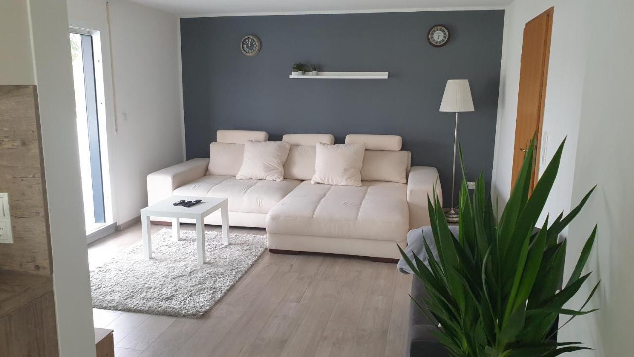 Boardingappartement Windeckblick, Ruhige, Zentrale Lage Mit Grossem Suedbalkon บึล ภายนอก รูปภาพ